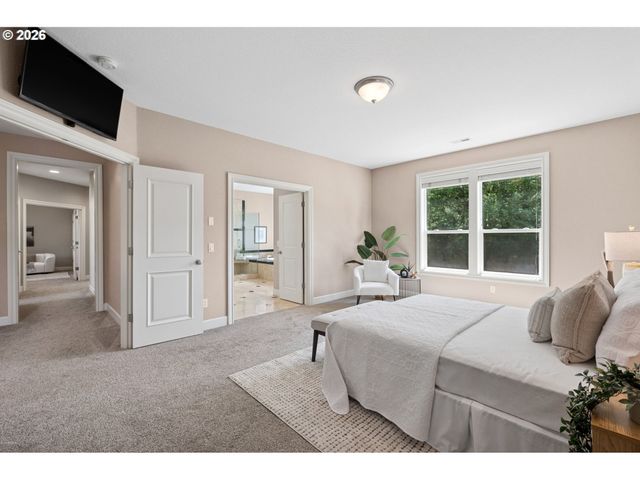 3864 Se HERON GLEN Way, Milwaukie, OR 97267