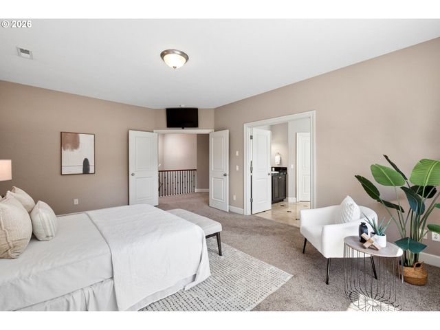 3864 Se HERON GLEN Way, Milwaukie, OR 97267