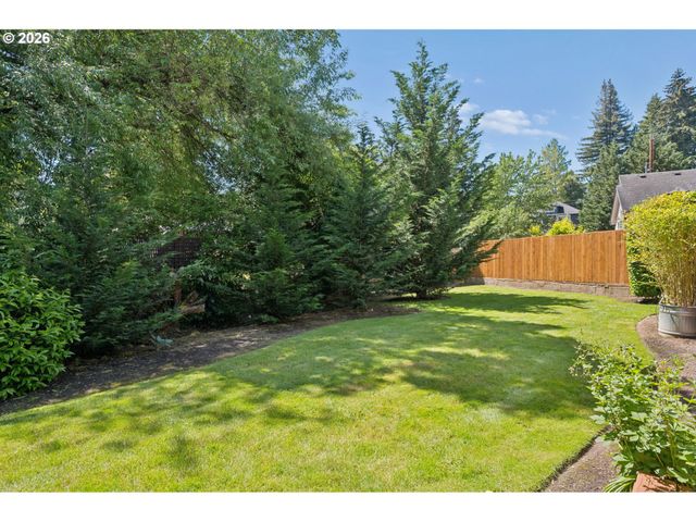 3864 Se HERON GLEN Way, Milwaukie, OR 97267