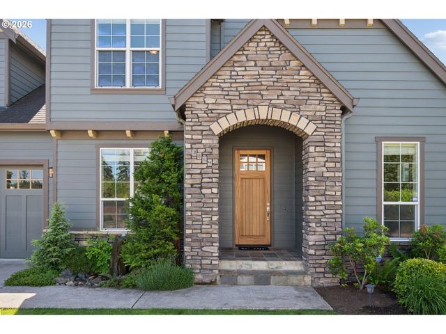 3864 Se HERON GLEN Way, Milwaukie, OR 97267