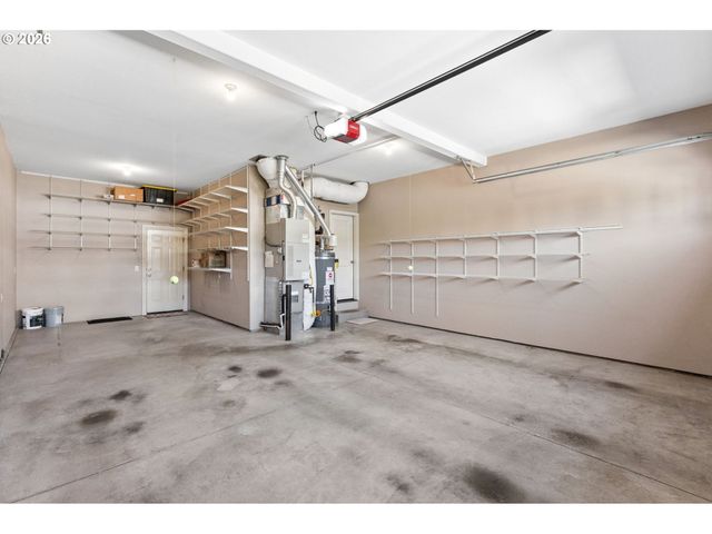 3864 Se HERON GLEN Way, Milwaukie, OR 97267