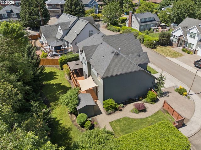 3864 Se HERON GLEN Way, Milwaukie, OR 97267
