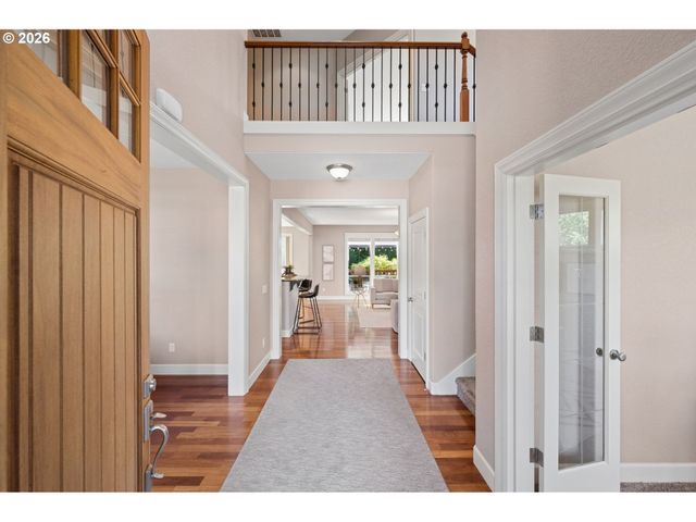 3864 Se HERON GLEN Way, Milwaukie, OR 97267