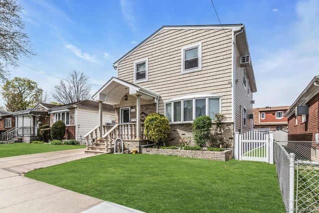 1808 Murray Street, Whitestone, NY 11357