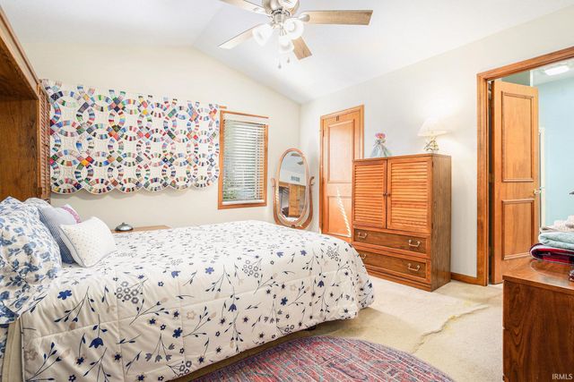 25855 Fox Tail Trail, South Bend, IN 46628