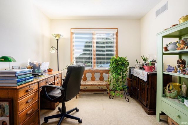 25855 Fox Tail Trail, South Bend, IN 46628