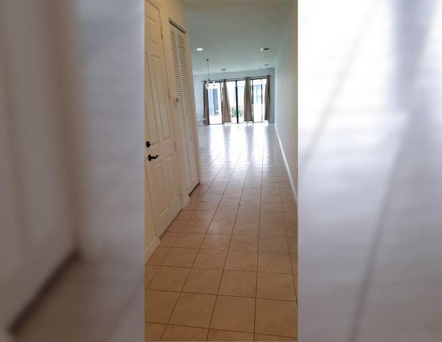 5542 Useppa Drive, Ave Maria, FL 34142
