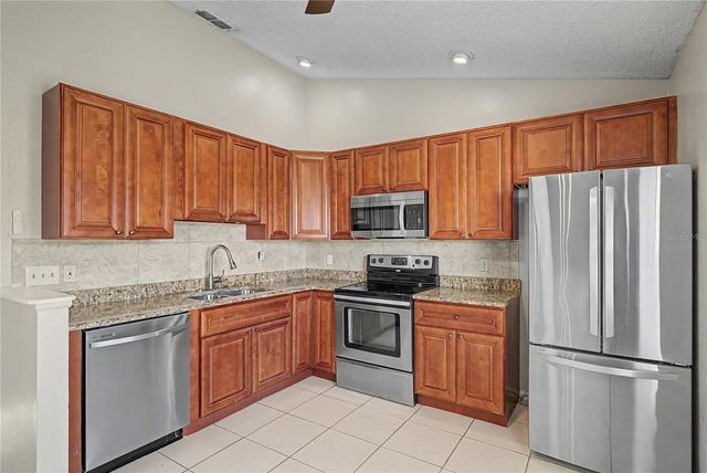7714 LEGACY LANE, Orlando, FL 32818