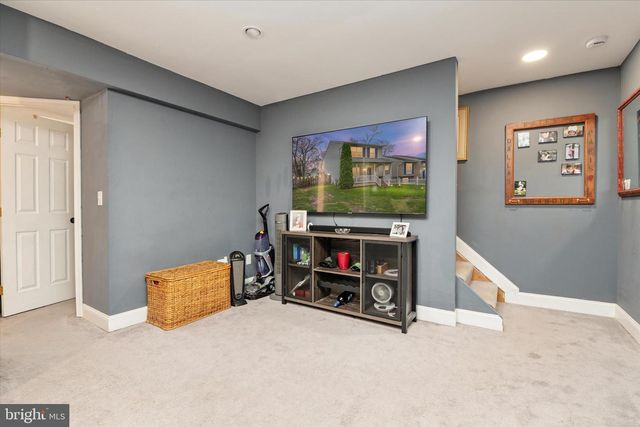 7850-B E SHORE RD, Pasadena, MD 21122