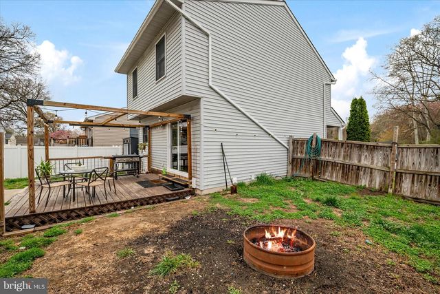 7850-B E SHORE RD, Pasadena, MD 21122