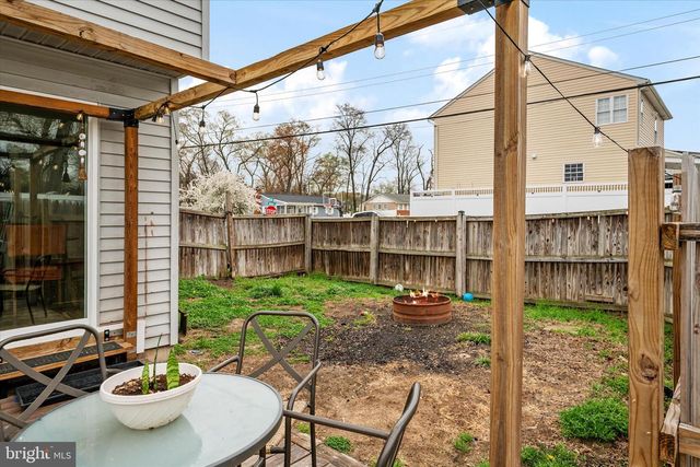7850-B E SHORE RD, Pasadena, MD 21122