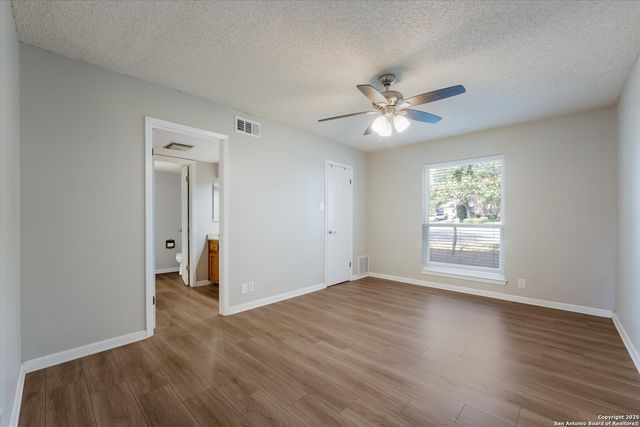 7107 Stirrup Cir, San Antonio, TX 78240