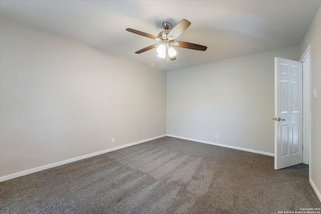 7107 Stirrup Cir, San Antonio, TX 78240