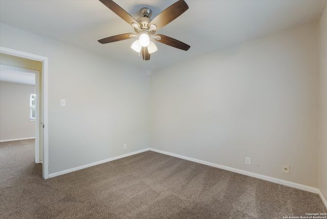 7107 Stirrup Cir, San Antonio, TX 78240