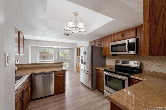 7107 Stirrup Cir, San Antonio, TX 78240