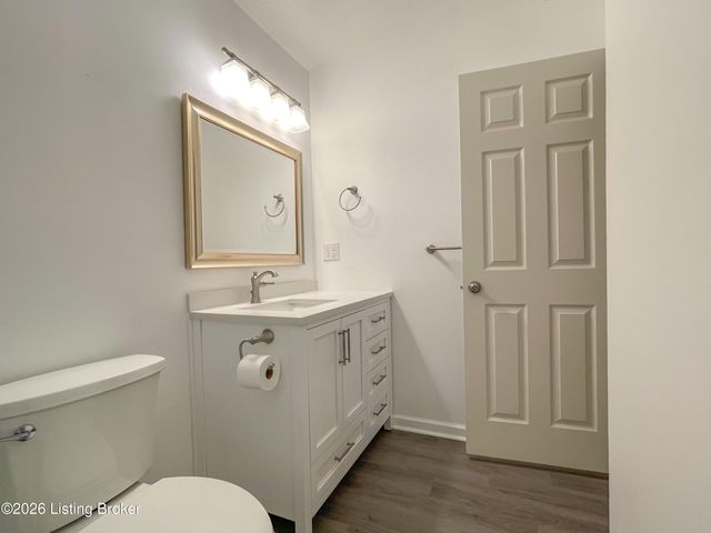 5305 Pacer Ln 204, Louisville, KY 40241