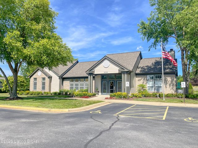 5305 Pacer Ln 204, Louisville, KY 40241