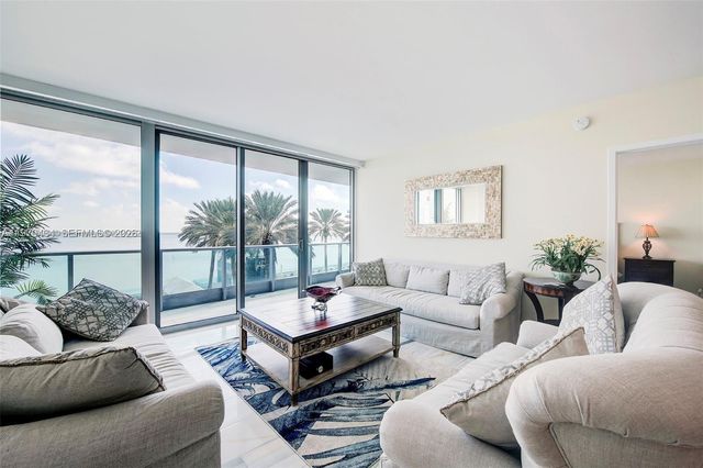 1331 Brickell Bay Dr 903, Miami, FL 33131