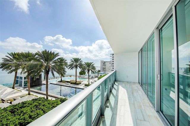 1331 Brickell Bay Dr 903, Miami, FL 33131
