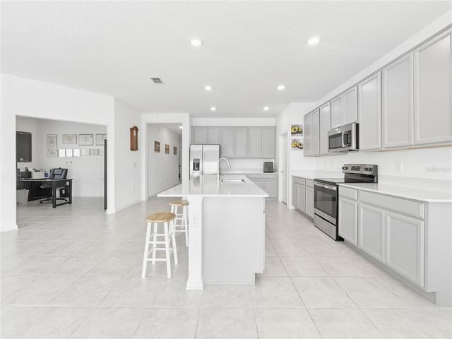 661 TAURUS LANE, St Cloud, FL 34772