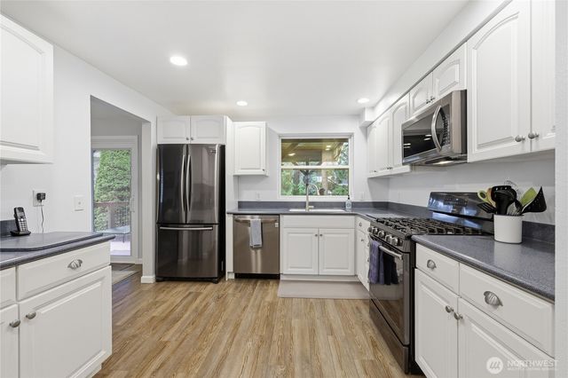 3340 SE Summer Place, Port Orchard, WA 98366