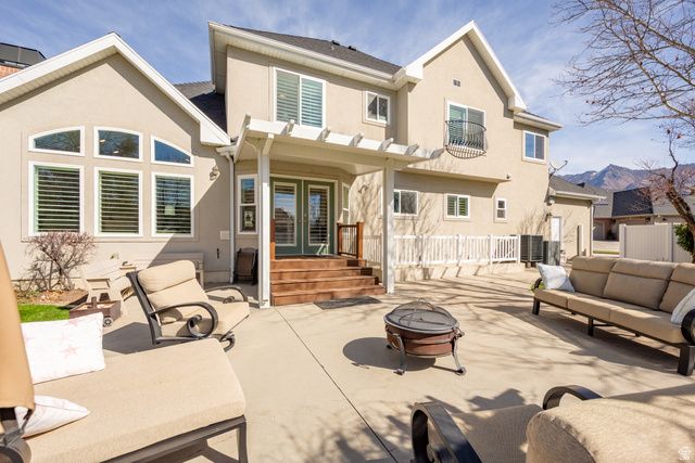 5843 W AVONMORE CIR, Highland, UT 84003
