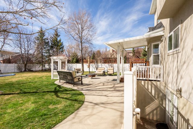 5843 W AVONMORE CIR, Highland, UT 84003