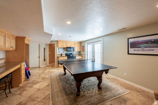 5843 W AVONMORE CIR, Highland, UT 84003