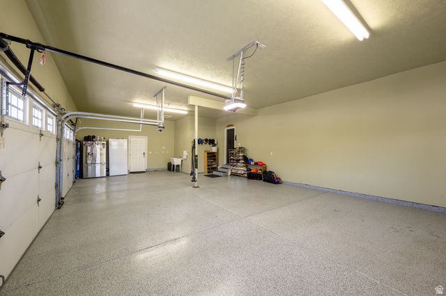 5843 W AVONMORE CIR, Highland, UT 84003