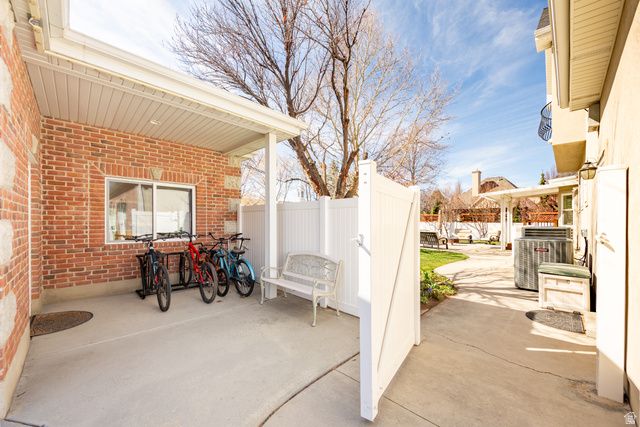 5843 W AVONMORE CIR, Highland, UT 84003