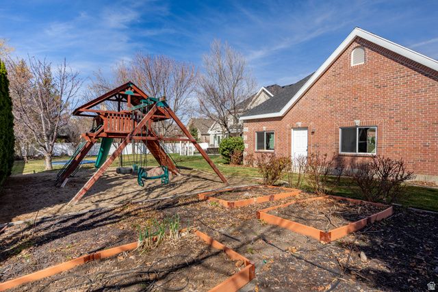 5843 W AVONMORE CIR, Highland, UT 84003