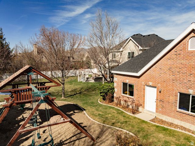 5843 W AVONMORE CIR, Highland, UT 84003