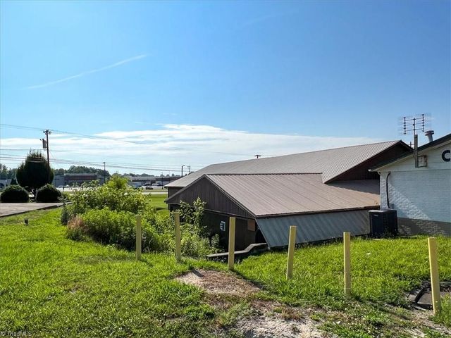 804 Merita Street, Mount Airy, NC 27030