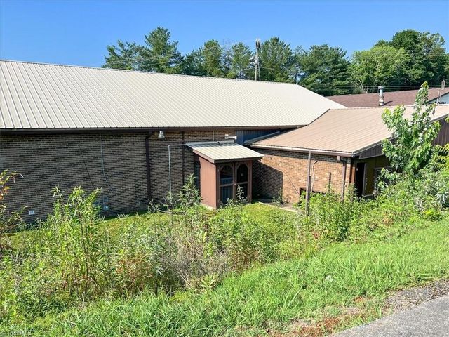 804 Merita Street, Mount Airy, NC 27030