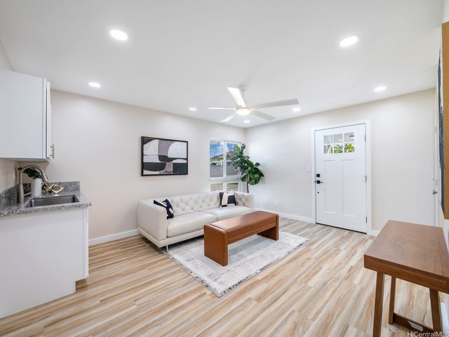 1091 Alahaki Street, Kailua, HI 96734