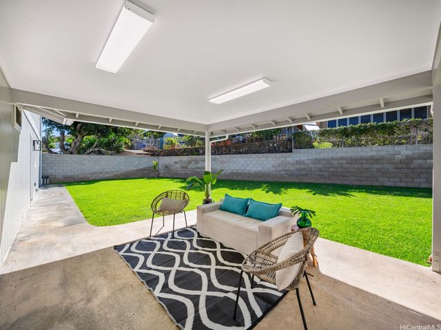 1091 Alahaki Street, Kailua, HI 96734