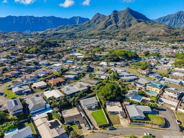 1091 Alahaki Street, Kailua, HI 96734