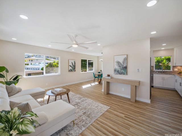 1091 Alahaki Street, Kailua, HI 96734