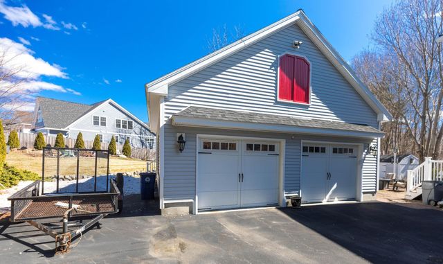 165 Cutts Street, Portsmouth, NH 03801