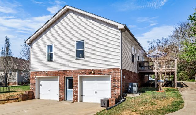 140 Pocono Dr, Pleasant View, TN 37146