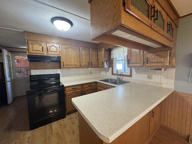32158 County RD 1, La Crescent, MN 55947