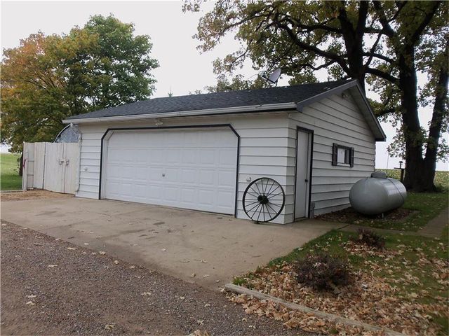 78665 County Road 46, Albert Lea, MN 56007
