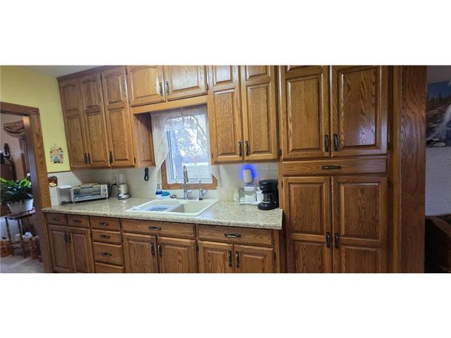 78665 County Road 46, Albert Lea, MN 56007