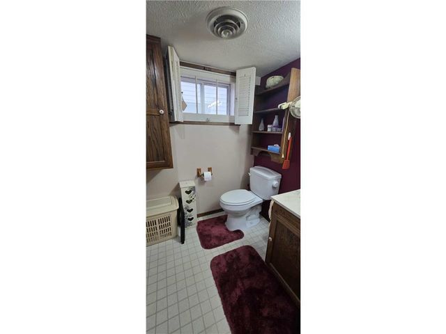 78665 County Road 46, Albert Lea, MN 56007