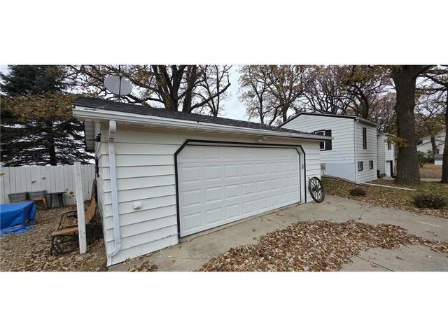 78665 County Road 46, Albert Lea, MN 56007