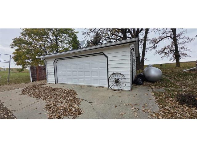 78665 County Road 46, Albert Lea, MN 56007