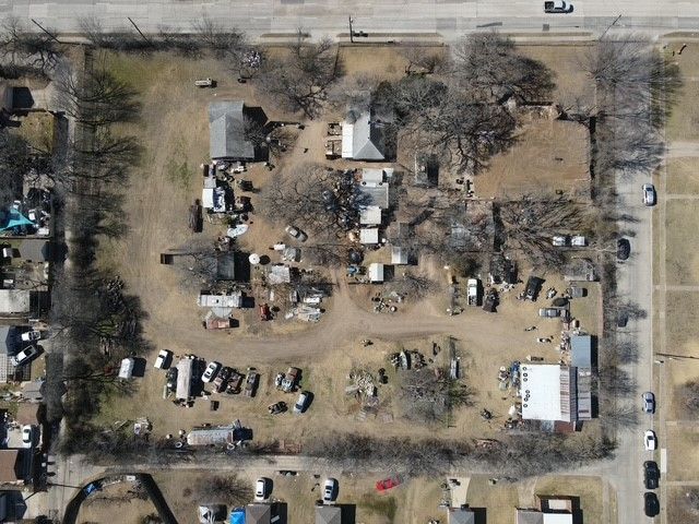 1016 N Masters Drive, Dallas, TX 75217