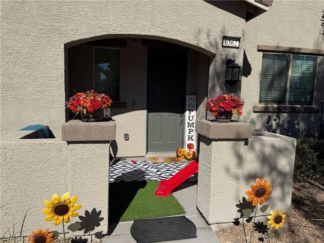 6562 Silver Estates, North Las Vegas, NV 89086
