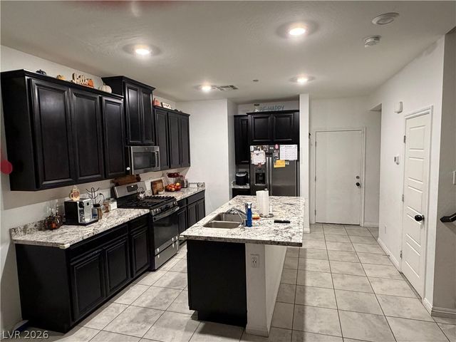 6562 Silver Estates, North Las Vegas, NV 89086