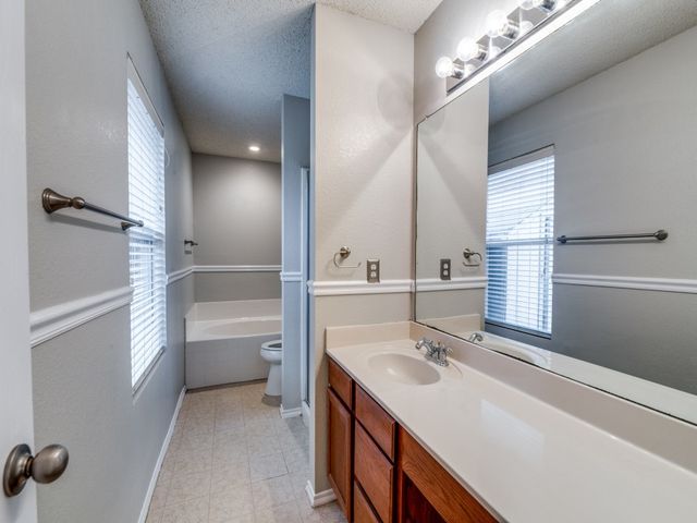 632 Condor Trail, Saginaw, TX 76131